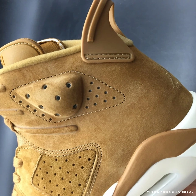 Official Maikesneakers Air Retro 